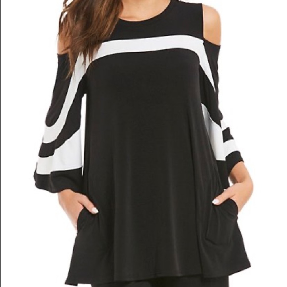 IC by CONNIE K Tunic Black & White Cold Shoulder